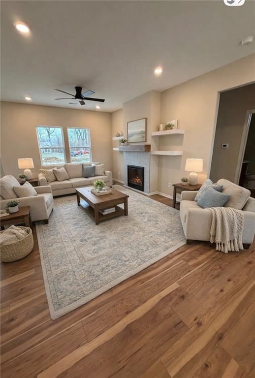 1305 NE Redwood Court — photo 2
