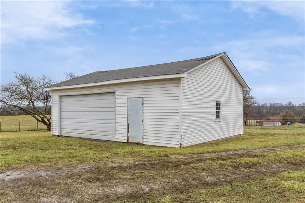 146 SE 180th Road — photo 43