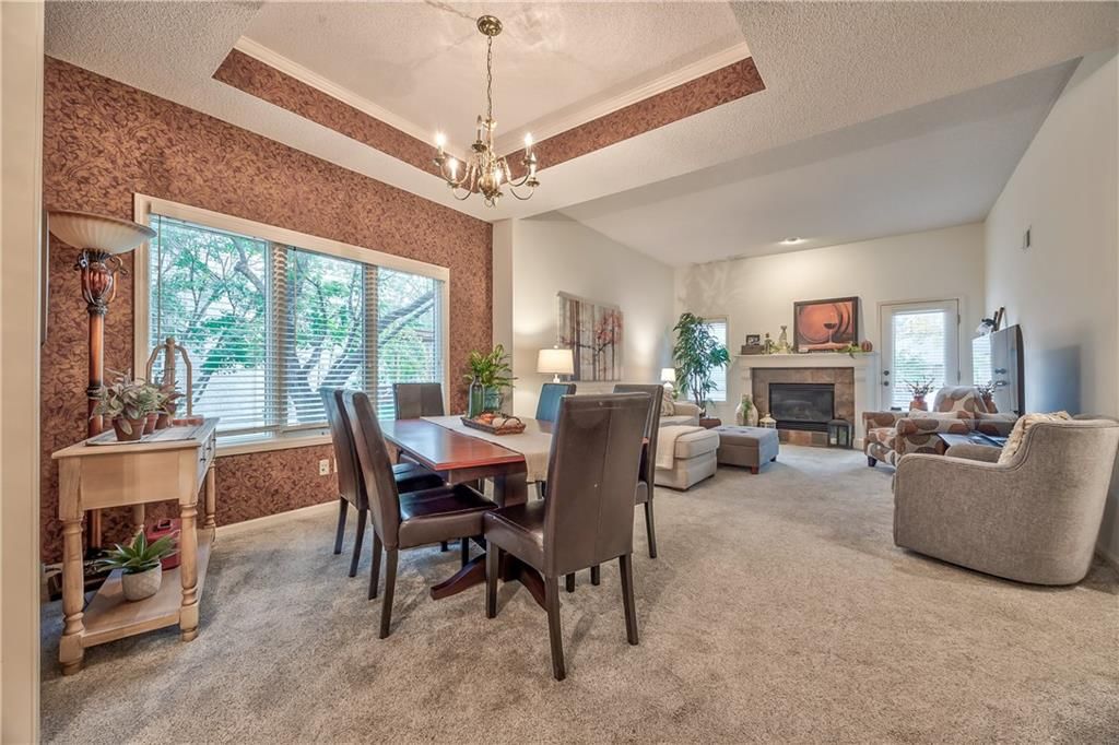 Photo 9 of 27 - 14306 Russell Street