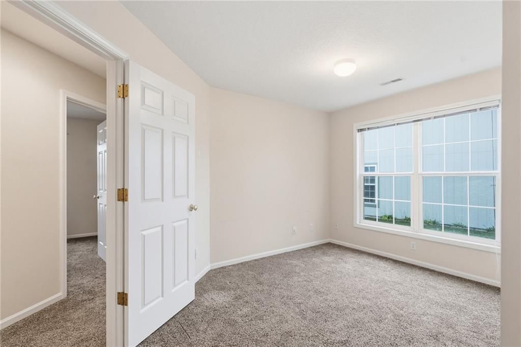 617 N Salsbury Court — photo 18