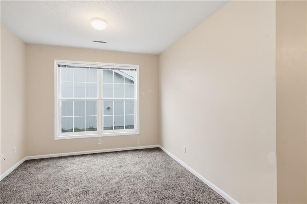 617 N Salsbury Court — photo 22