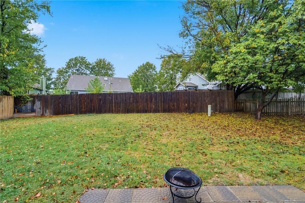 617 N Salsbury Court — photo 30