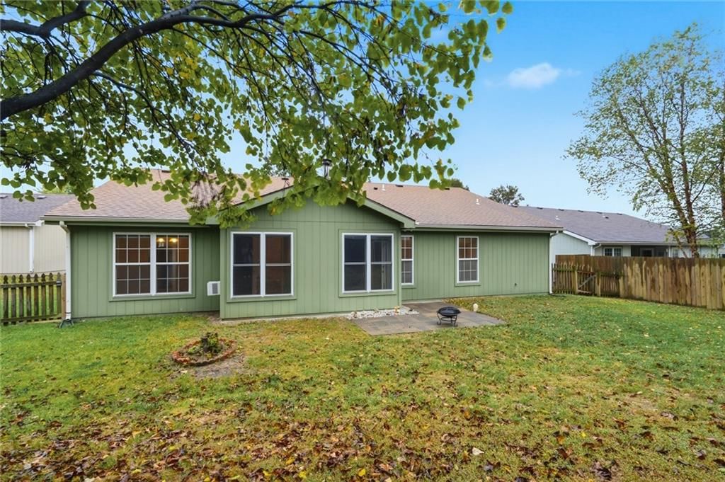 617 N Salsbury Court — photo 33