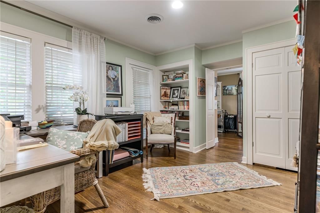 1227 Huntington Road — photo 49