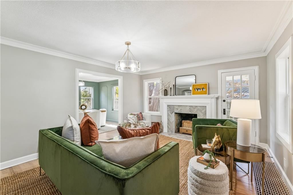 209 E 72nd Terrace, Kansas City, MO