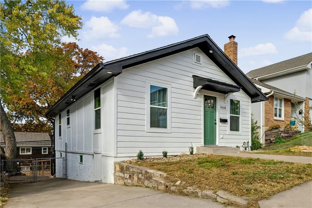 4618 Bell Street — photo 4
