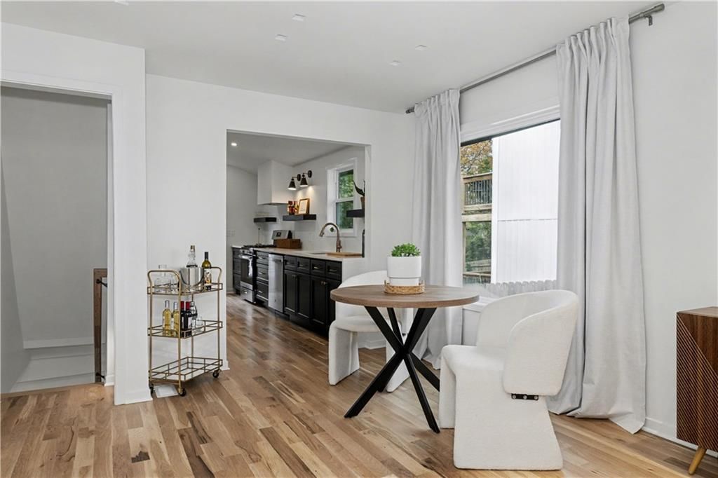 4618 Bell Street — photo 10
