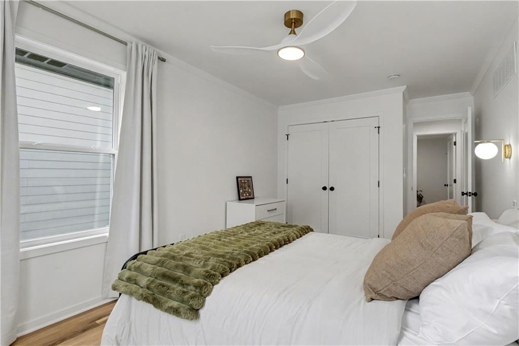 4618 Bell Street — photo 20