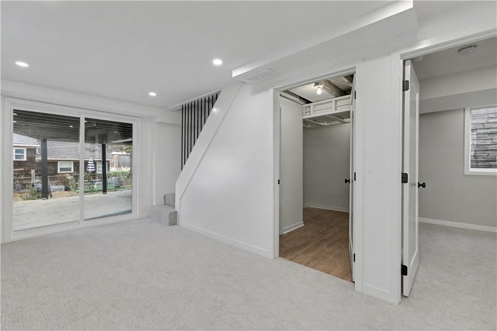 4618 Bell Street — photo 27