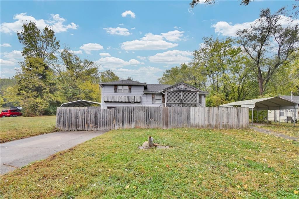 6009 Marion Avenue — photo 2