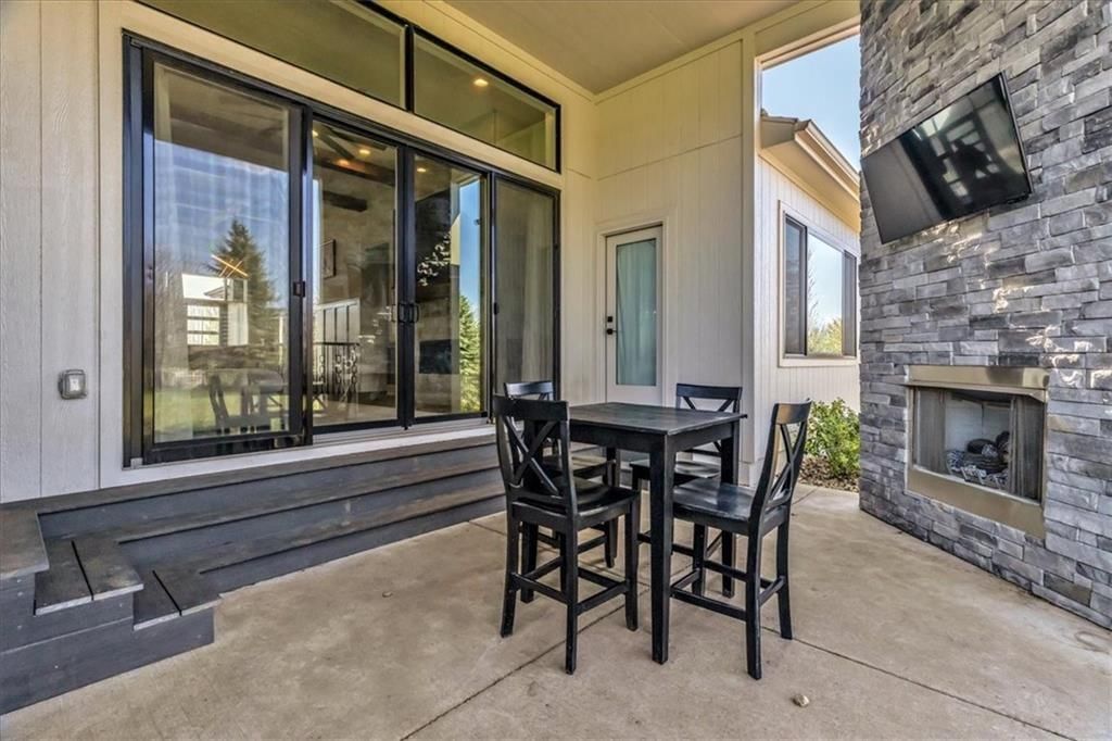 2601 NE Amanda Lane — photo 33