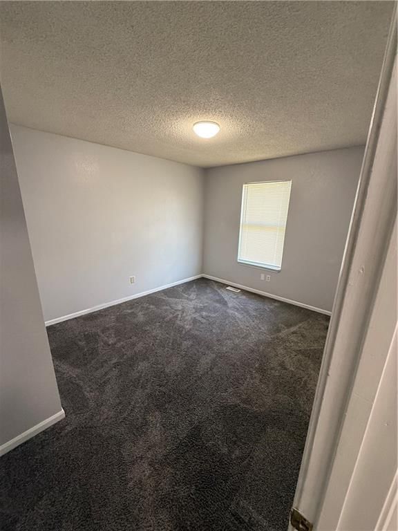 Photo 16 of 23 - 1613 S 5th Street