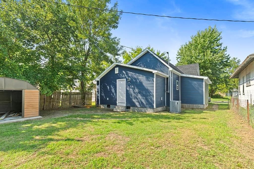 2704 Crawford Avenue — photo 15
