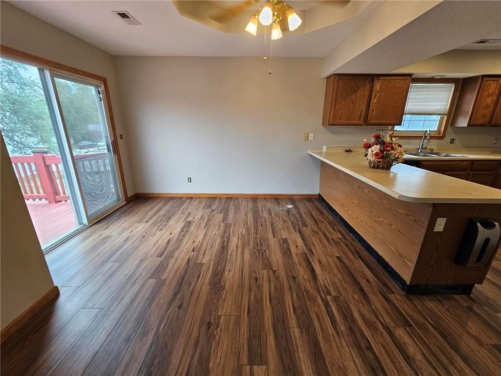 1109 N Leonard Road — photo 8
