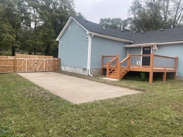 1030 Douglas Street — photo 37