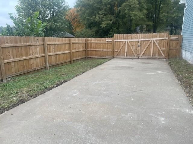 1030 Douglas Street — photo 39