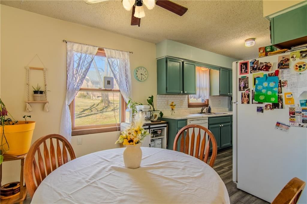 218 Crawford Drive — photo 6