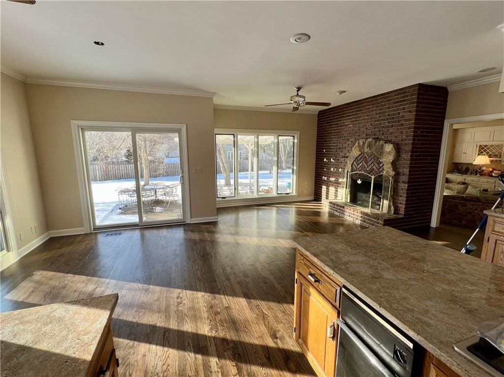3905 W 101st Terrace — photo 12