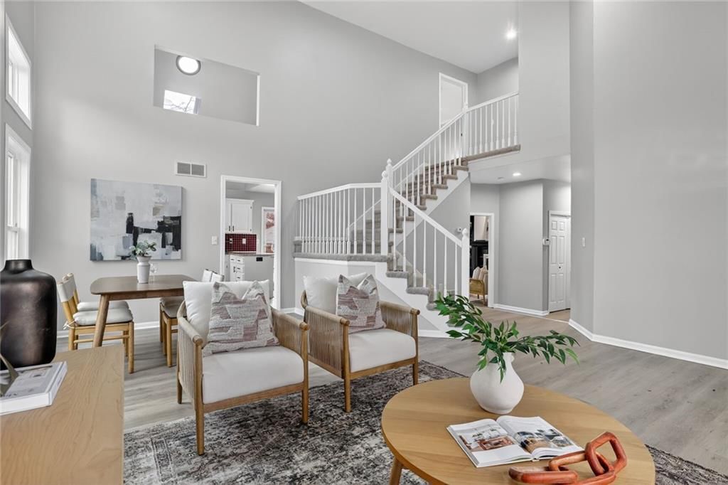 21309 W 56th Street — photo 4
