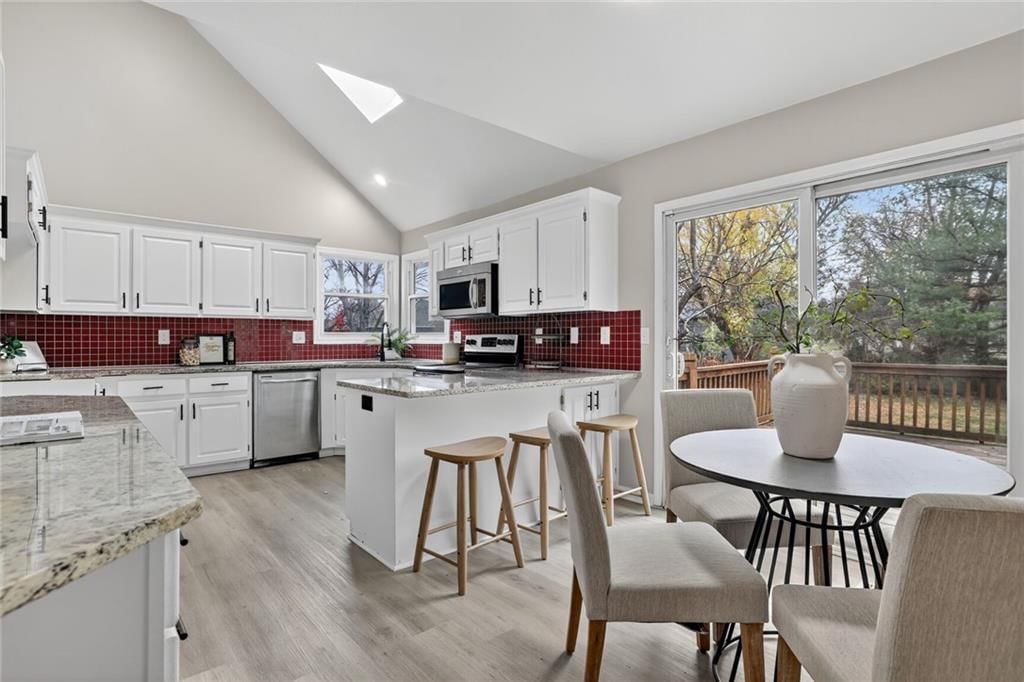 21309 W 56th Street — photo 9
