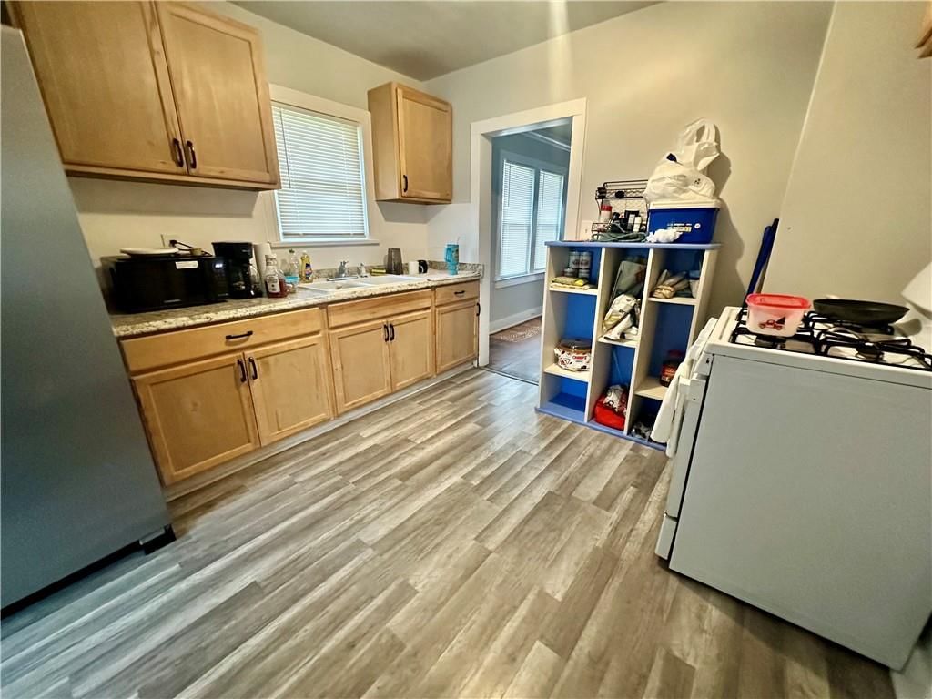 2303 E 41st Street E — photo 5