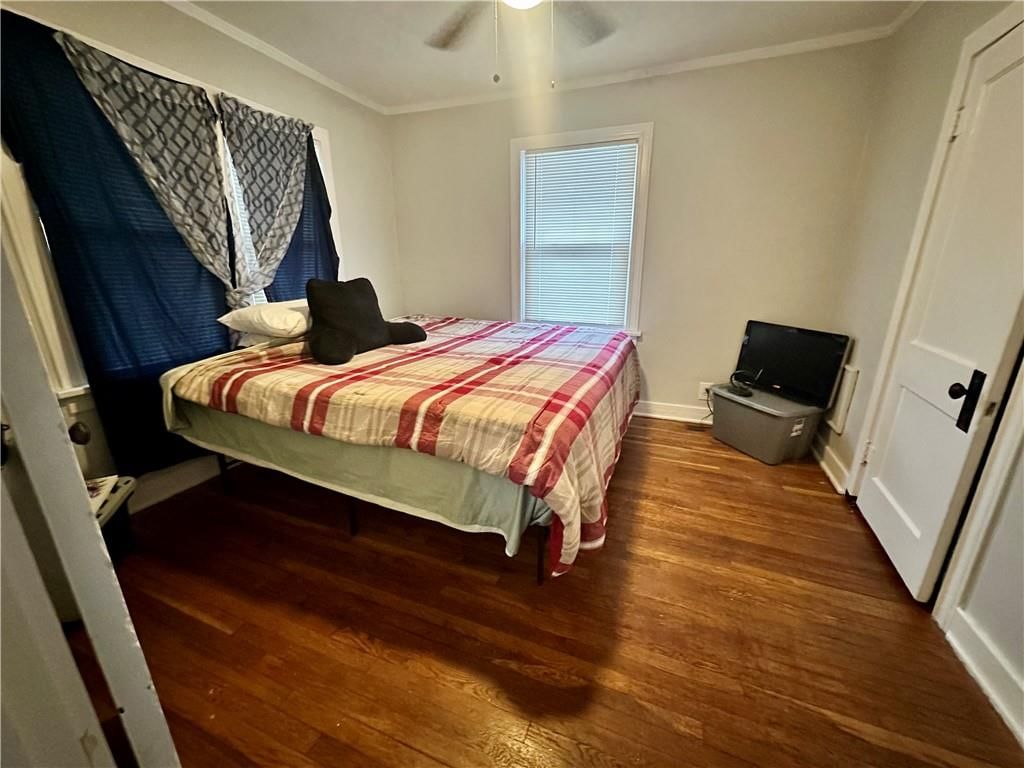 2303 E 41st Street E — photo 9