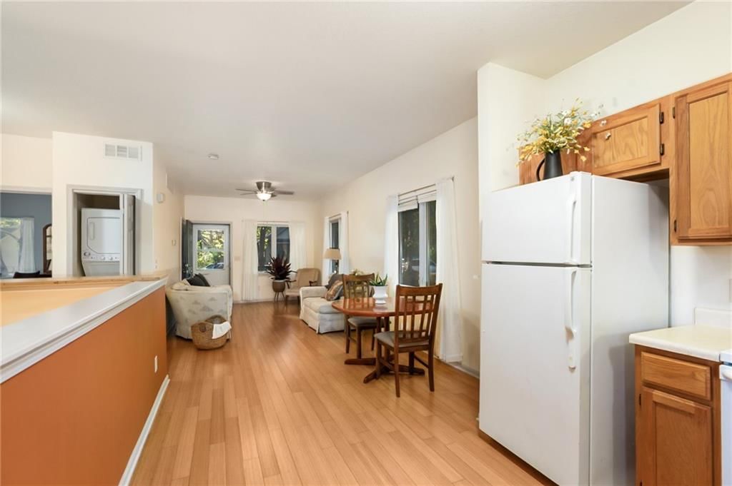 1218 Delaware Street — photo 11
