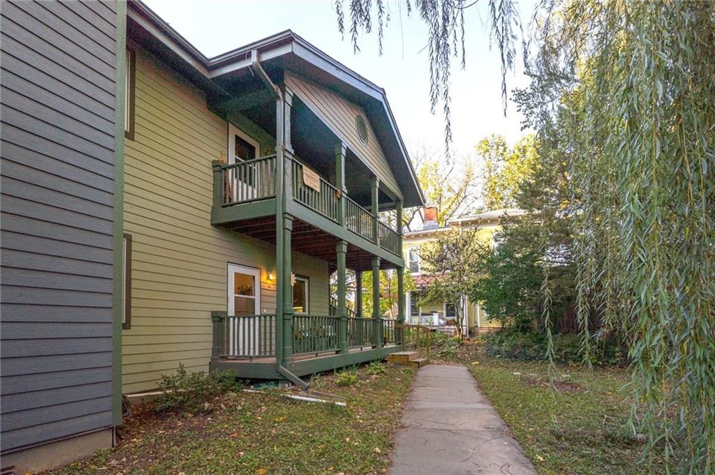 1218 Delaware Street — photo 30