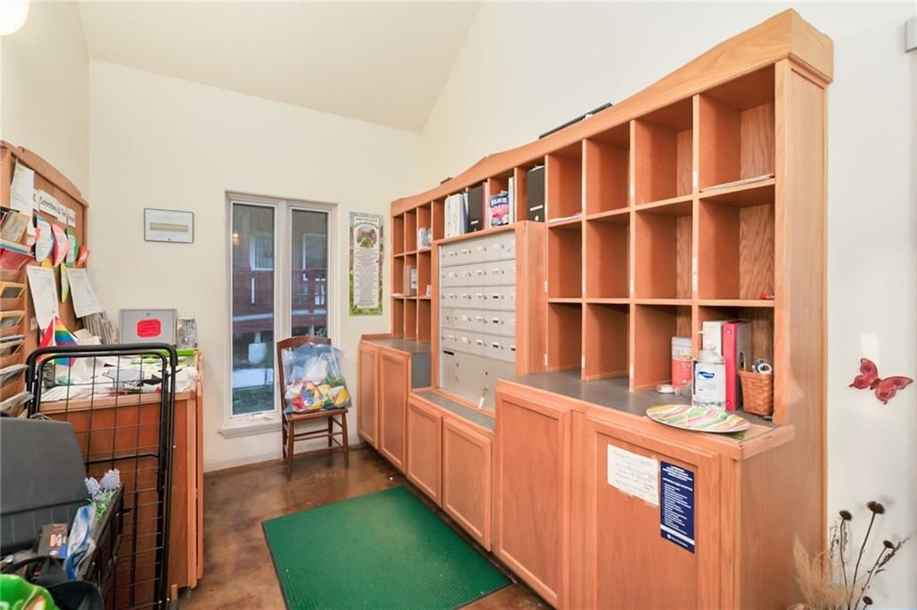 1218 Delaware Street — photo 35