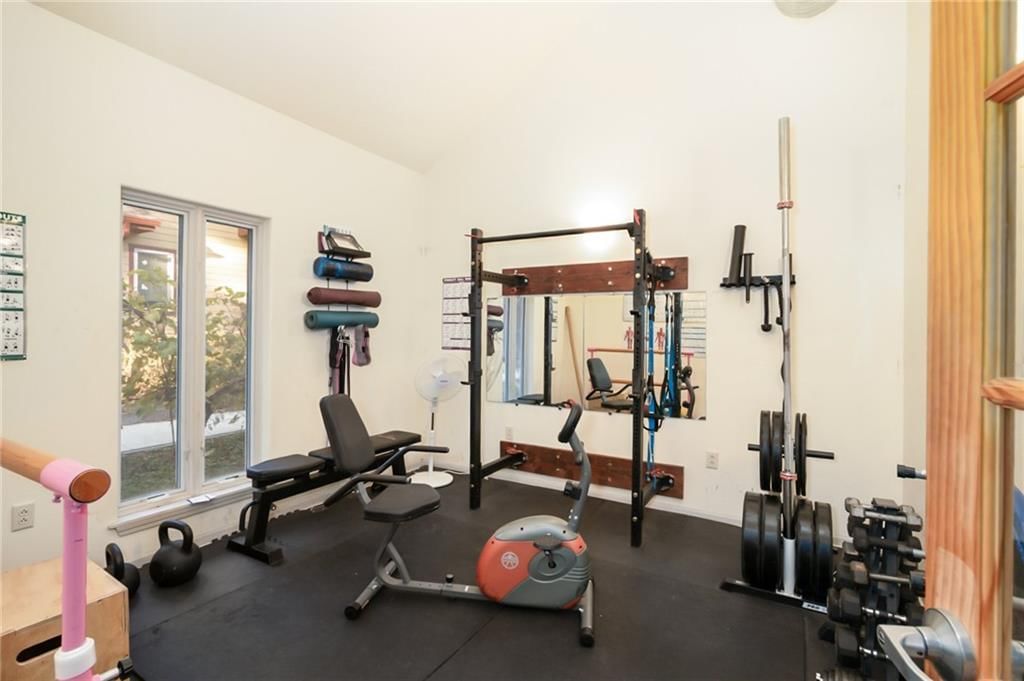 1218 Delaware Street — photo 37