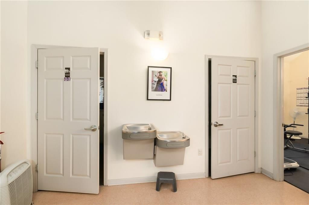 1218 Delaware Street — photo 41