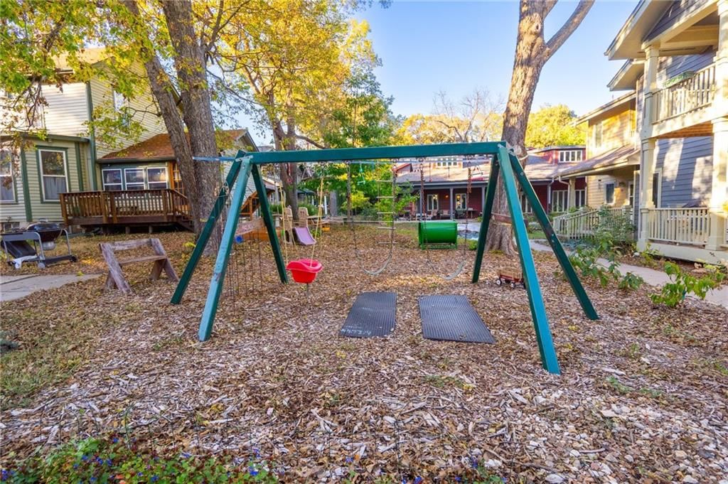 1218 Delaware Street — photo 44