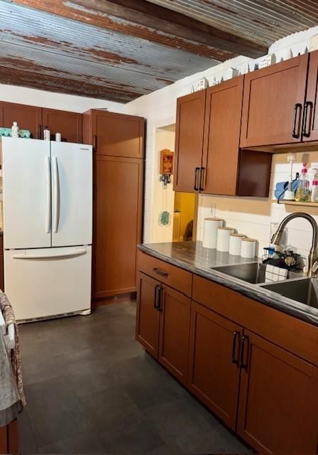 602 W Broadway Street — photo 17
