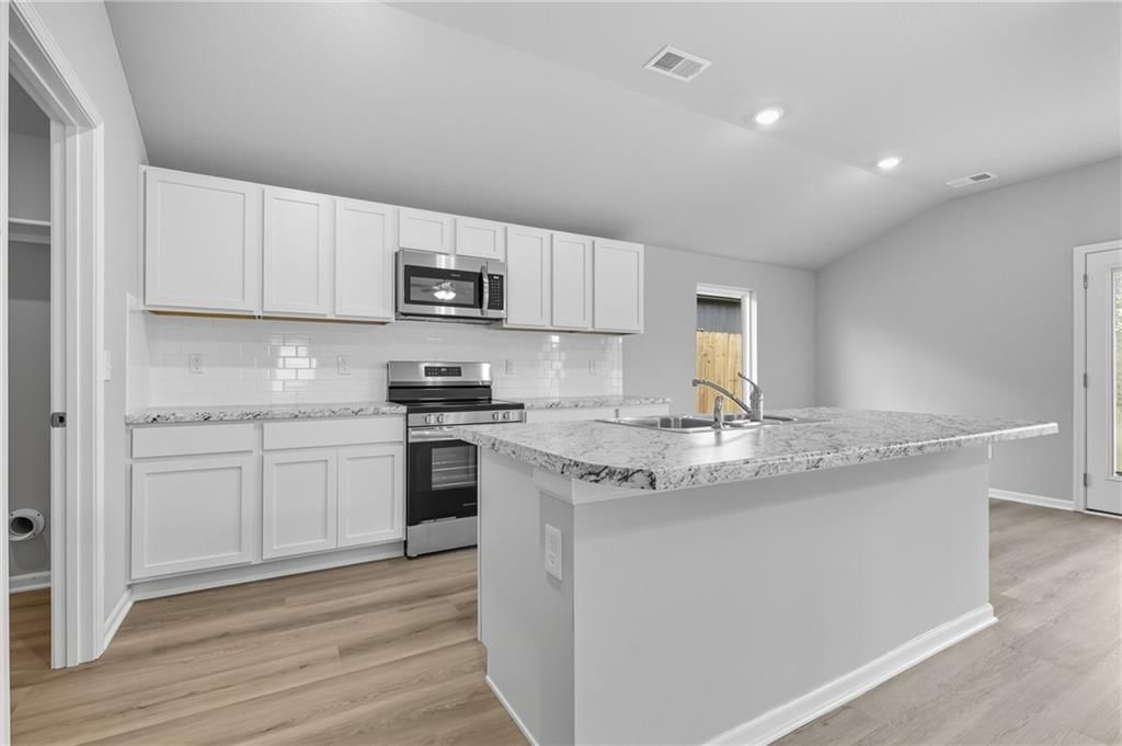 20378 W 194th Terrace — photo 4