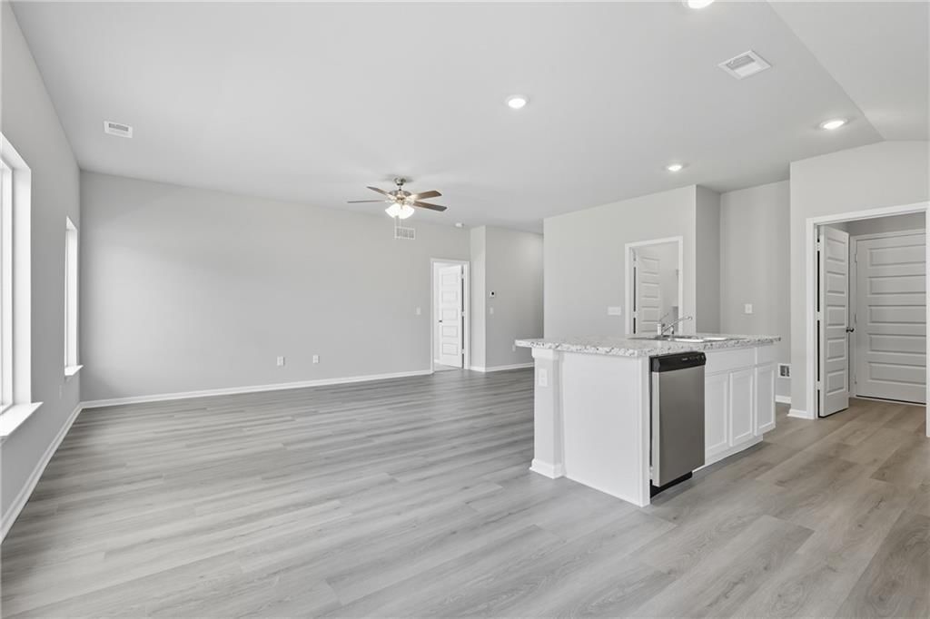 20378 W 194th Terrace — photo 5