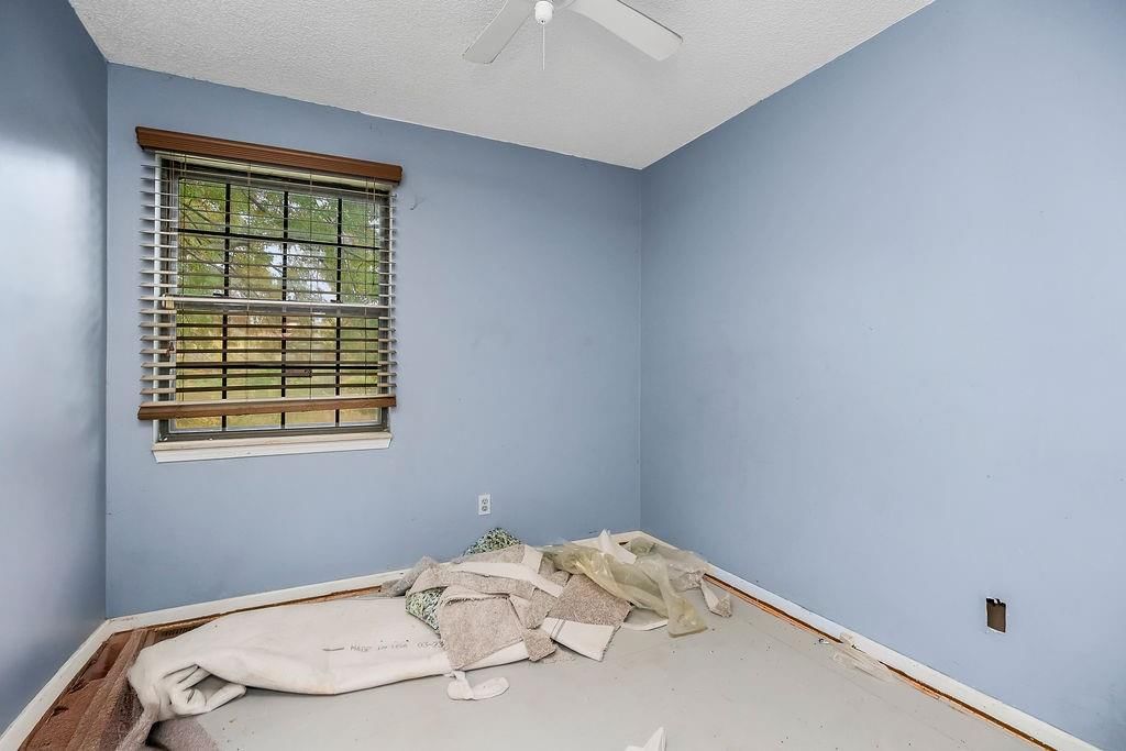 1504 N Emery Street — photo 11