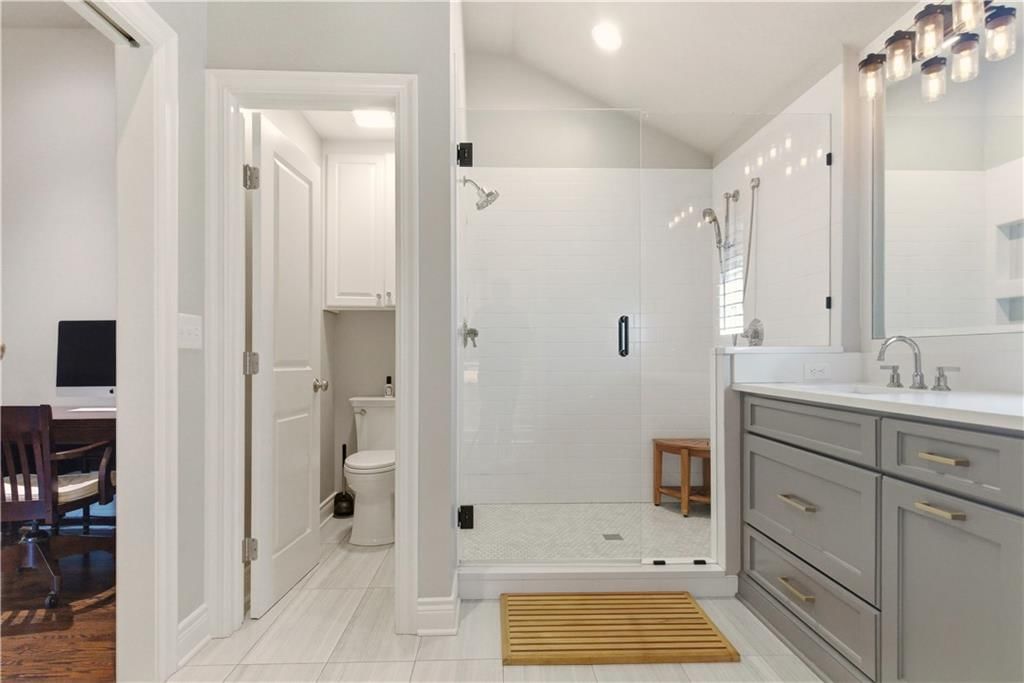 3204 W 81st Terrace — photo 32