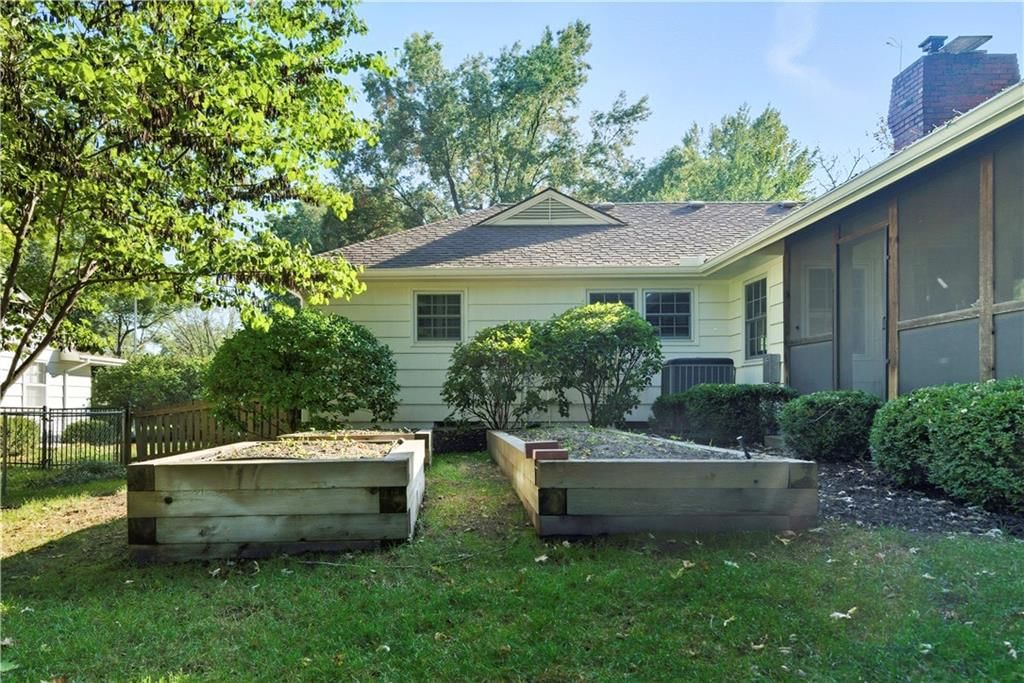 3204 W 81st Terrace — photo 63