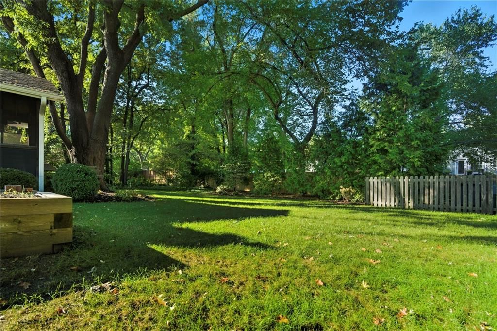 3204 W 81st Terrace — photo 64