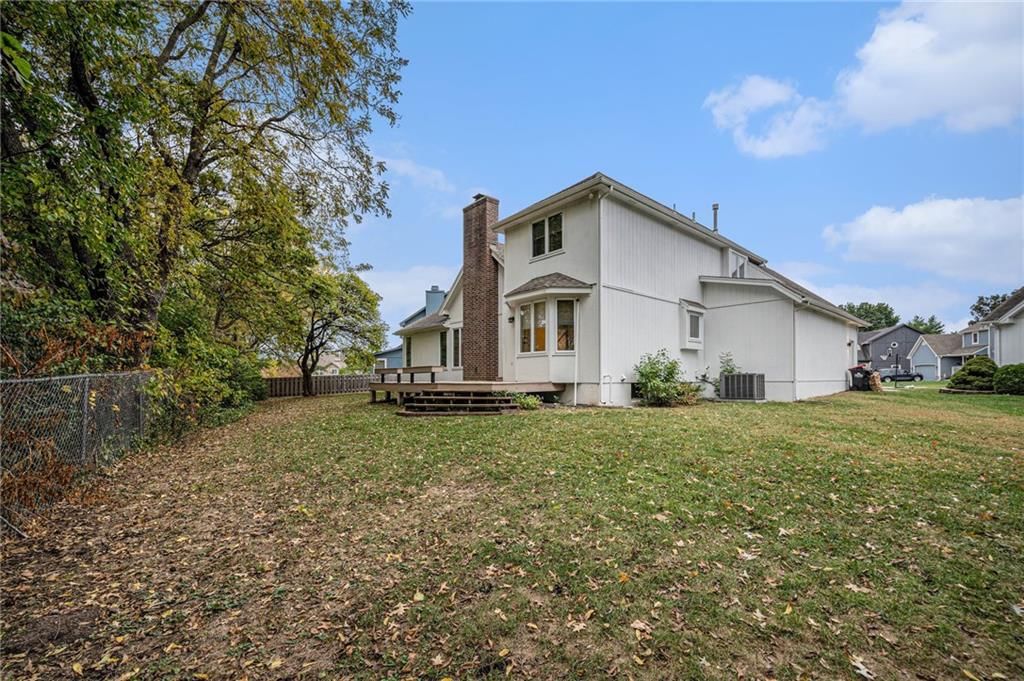 130 SE Somerset Court — photo 4