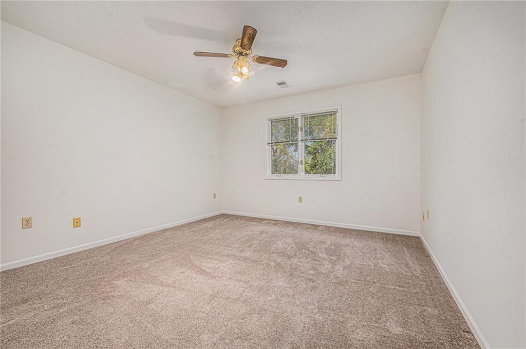 130 SE Somerset Court — photo 21