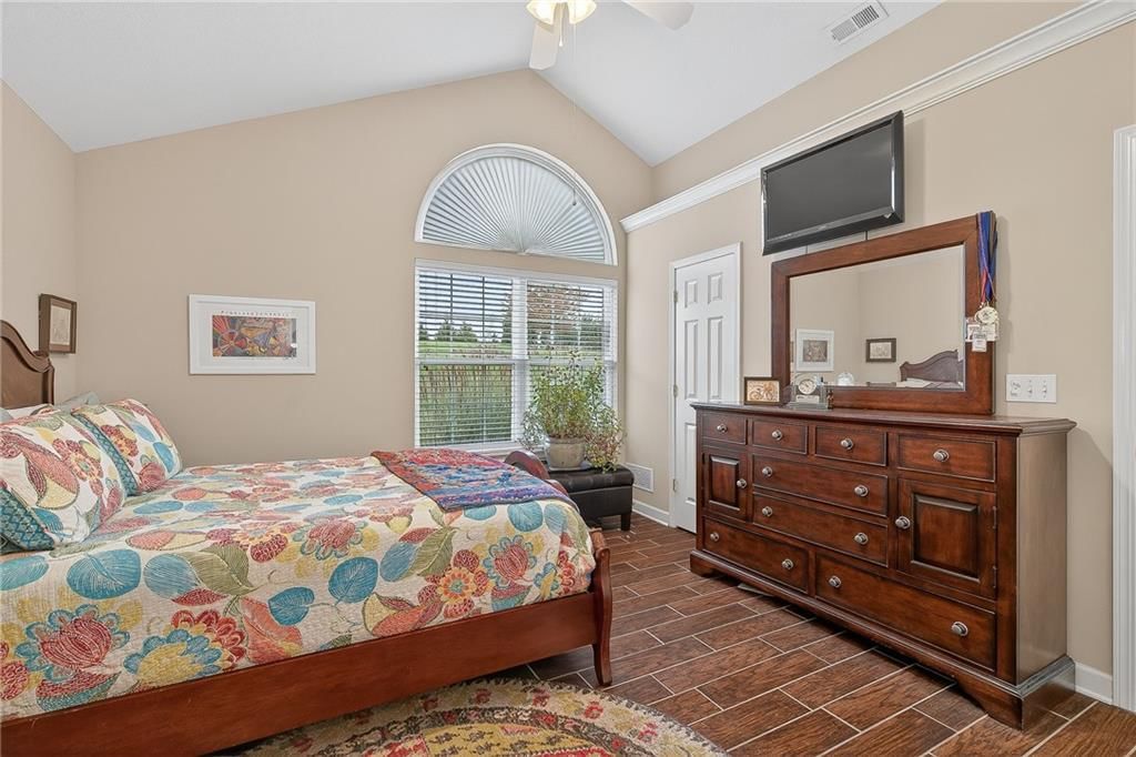 23154 W 71 Terrace — photo 5