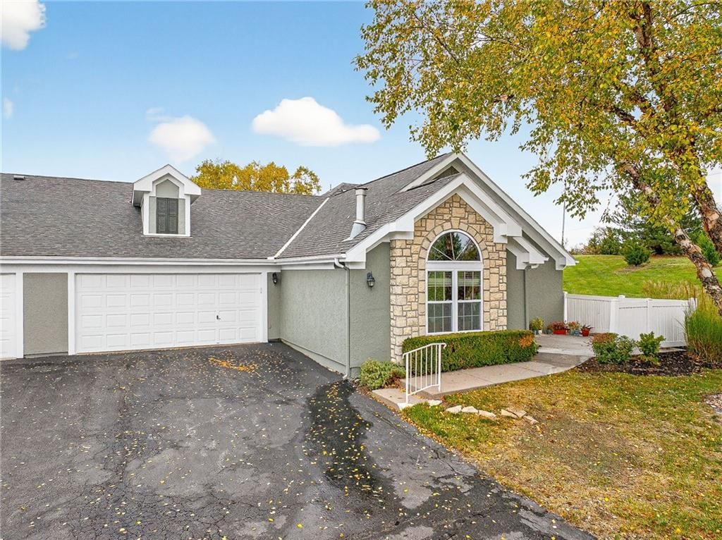 23154 W 71 Terrace — photo 10