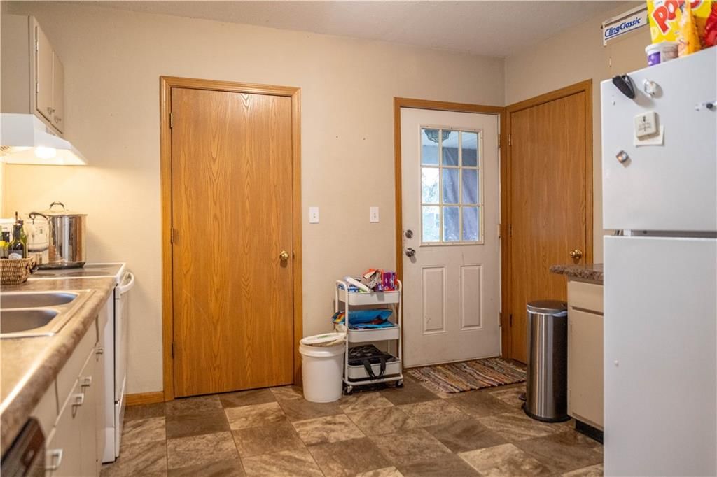 261 W Jackson Street — photo 10