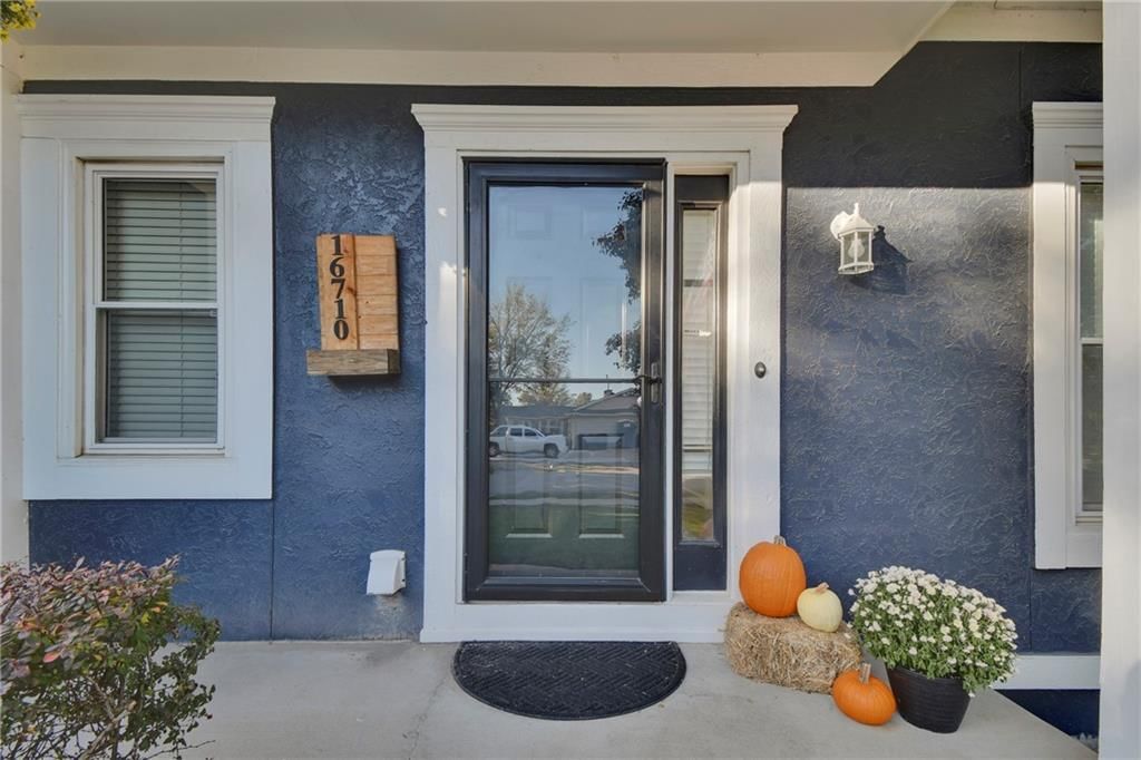 16710 W 157th Street — photo 3