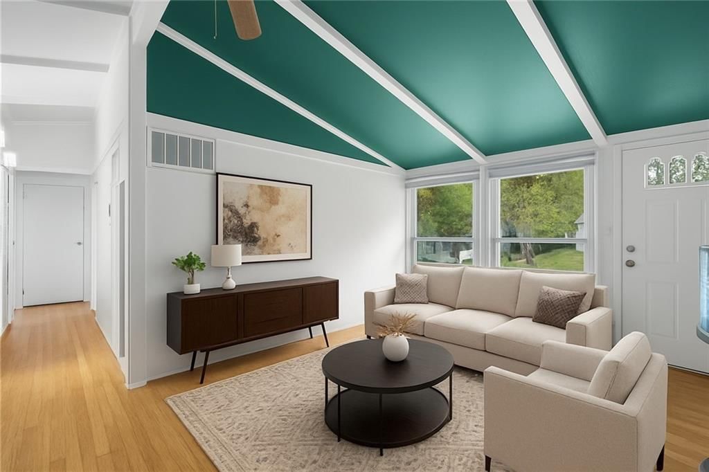 5708 N Woodland Avenue — photo 3