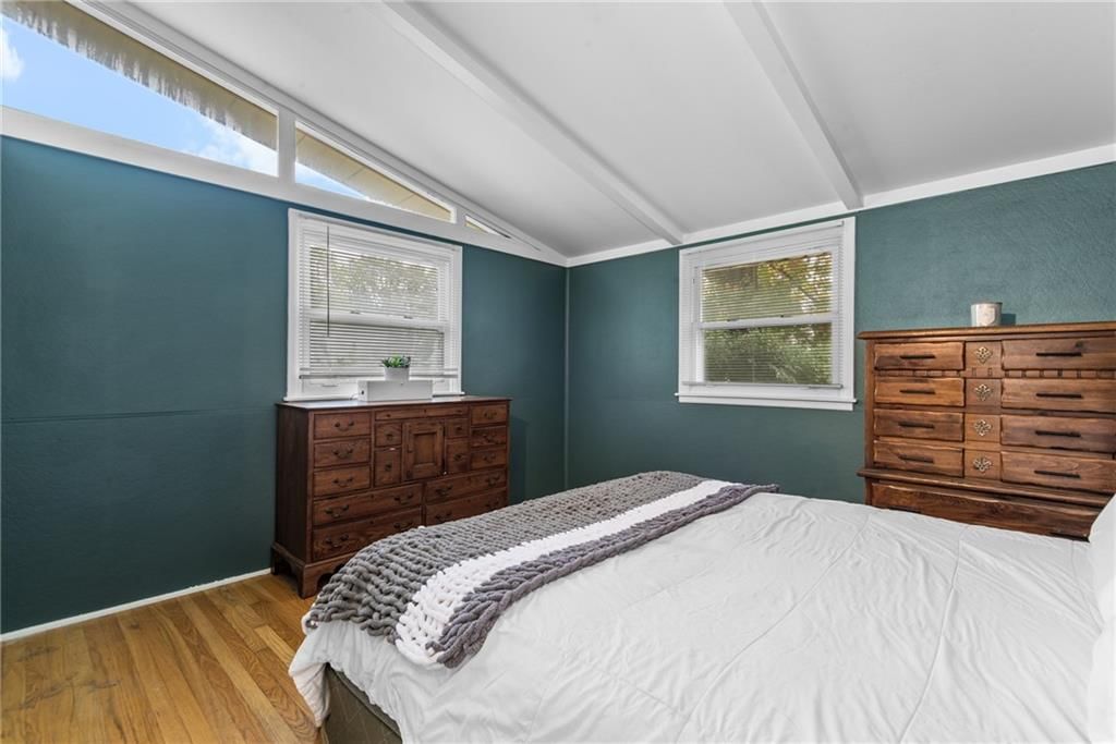 5708 N Woodland Avenue — photo 12