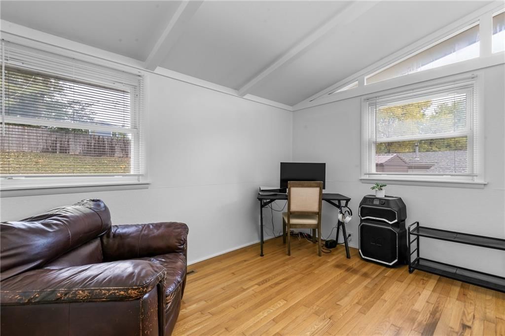 5708 N Woodland Avenue — photo 18