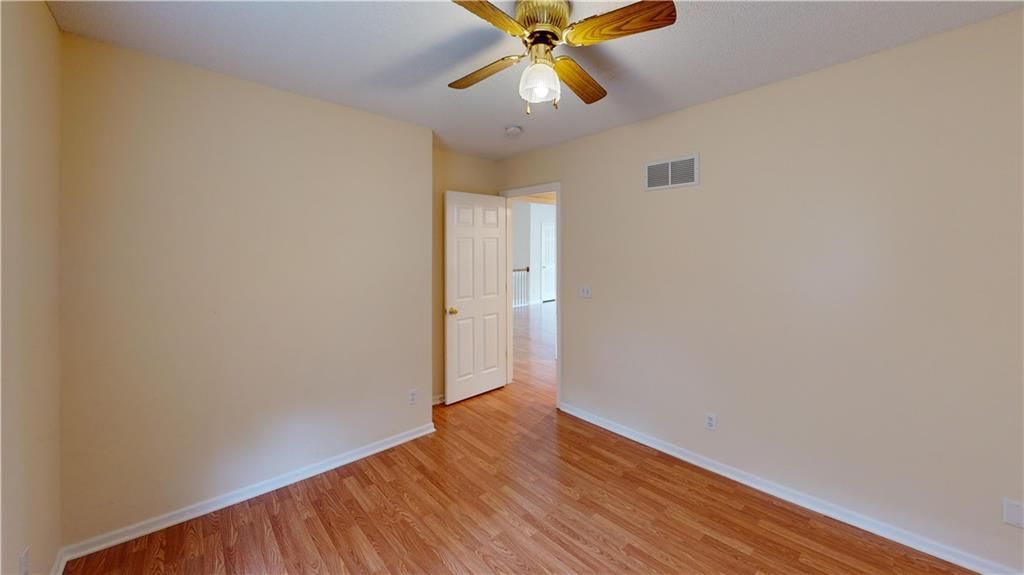 409 Sheidley Avenue — photo 23