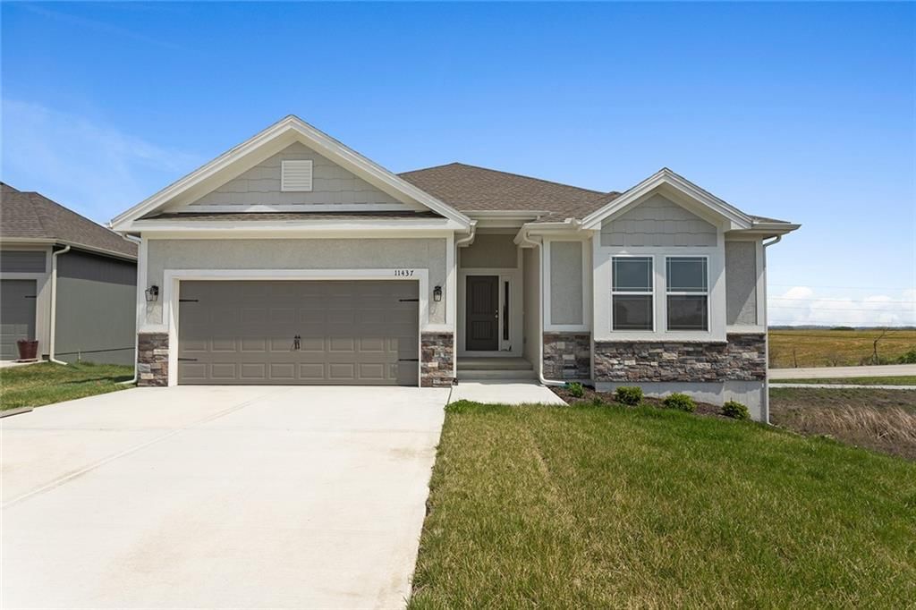 11437 N Auburndale Circle — photo 2